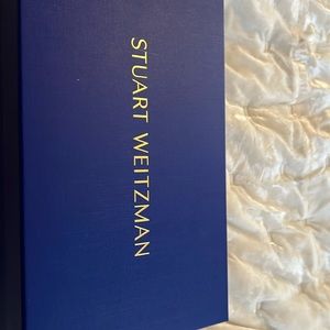 Brand-new box included. Owen buckle loafer